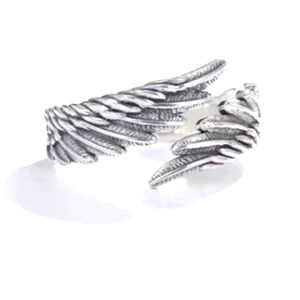 NWT Women's Silver Angel Feather Wing Ring Adjustable Size